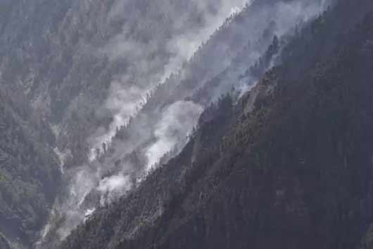 航拍涼山火災形勢